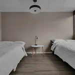 With Seaview, Apartament