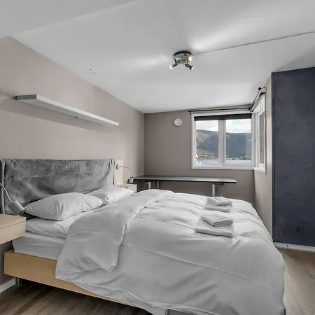 Apartament With Seaview,